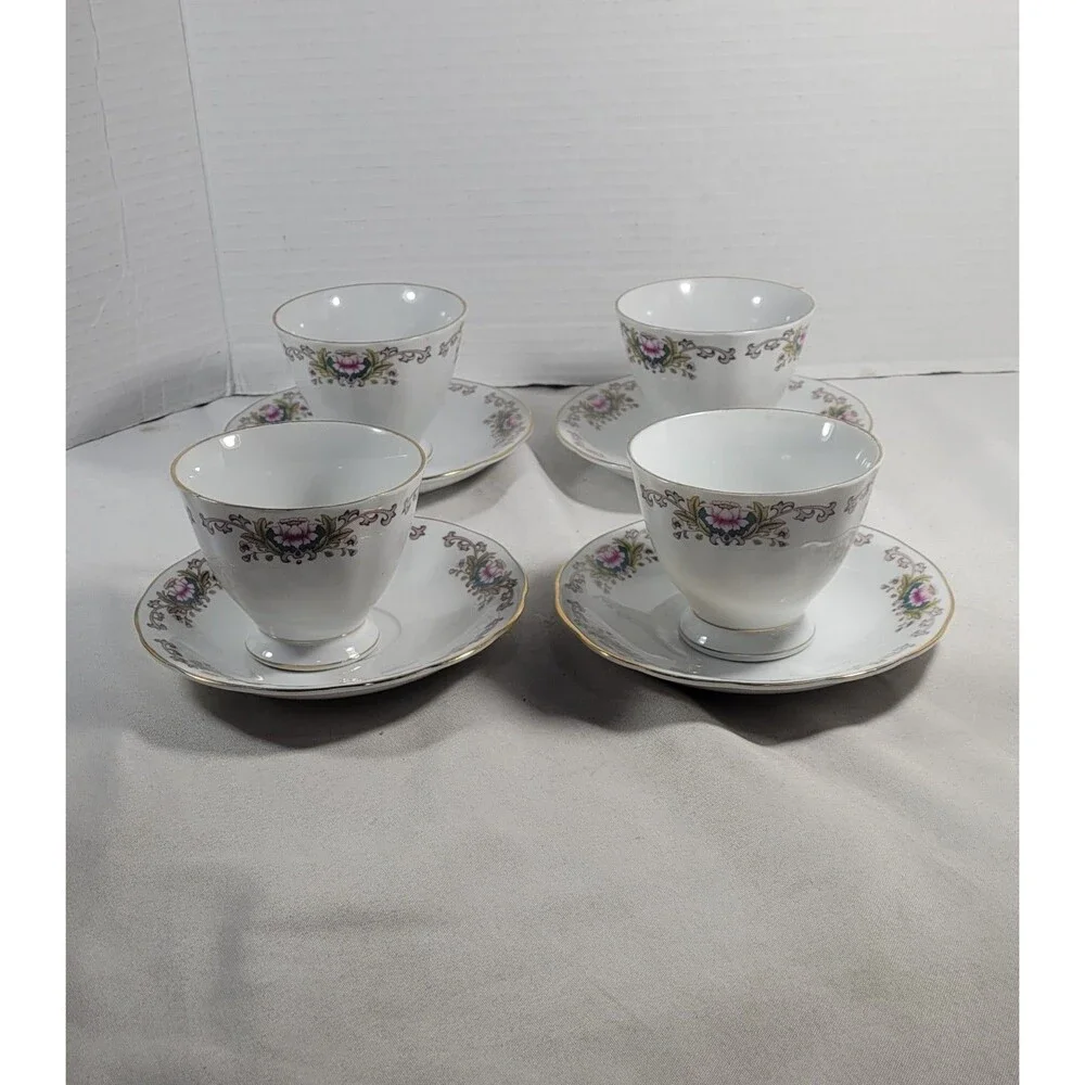 Vintage Yong Sheng Lotus Flower Tea Cups & Saucers Set of 4 Gold Trim 1970s